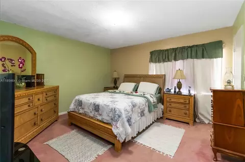Bedroom - 765 W 80th St, Hialeah, FL 33014 photo 1 of 6