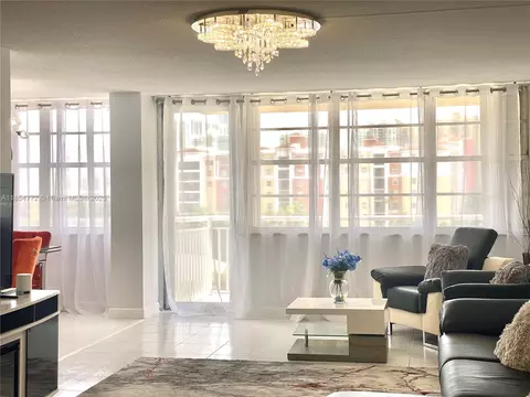 251 174th St #615, Sunny Isles Beach, FL 33160