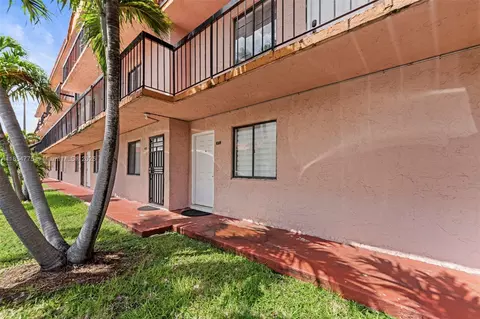 2178 W 60th St #18112, Hialeah, FL 33016