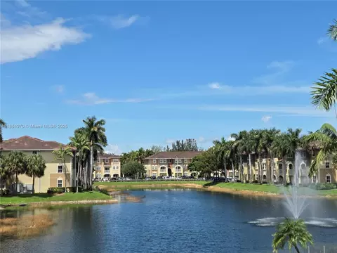 8800 NW 107th Ct #212, Doral, FL 33178