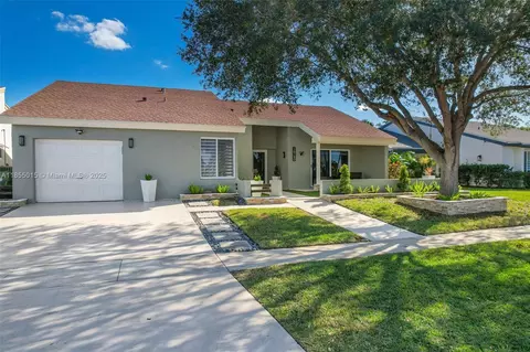 16780 Redwood Way, Weston, FL 33326