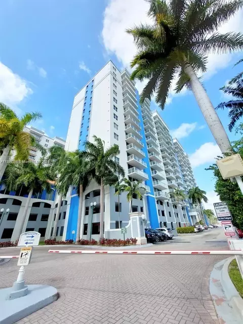 5077 NW 7th St #1111, Miami, FL 33126