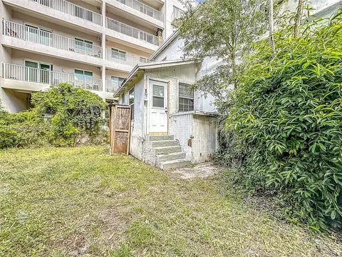 Exterior - 796 NE 85th St, Miami, FL 33138 photo 5 of 6