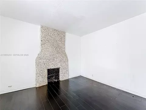 Living - 796 NE 85th St, Miami, FL 33138 photo 2 of 6
