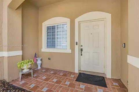 Exterior - 21445 SW 85th Path, Cutler Bay, FL 33189 photo 3 of 5