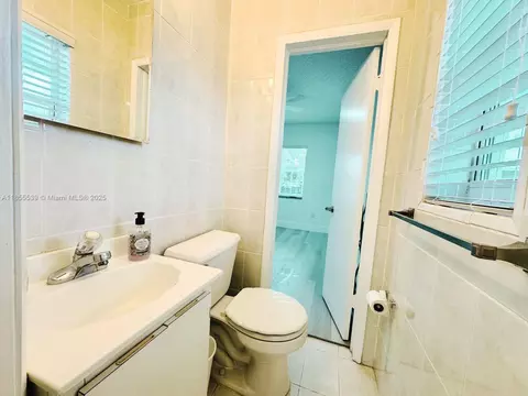 Bath - 115 W 37th St, Hialeah, FL 33012 photo 2 of 2