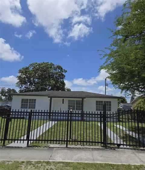 3242 NW 87th Ter, Miami, FL 33147