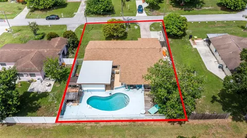 2404 Kelly Ct, Fort Pierce, FL 34982