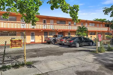 19000 NE 3rd Ct #405, Miami, FL 33179