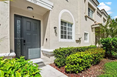 5709 NW 48th Ave #5709, Coconut Creek, FL 33073