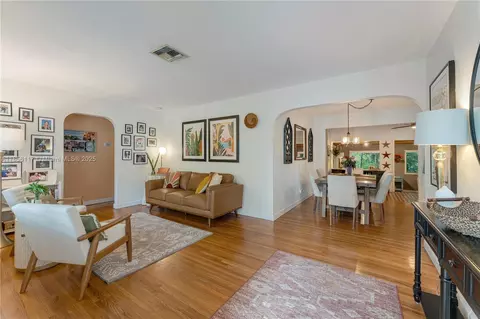 6200 SW 34th St, Miami, FL 33155