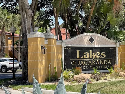 10717 Cleary Blvd #207, Plantation, FL 33324