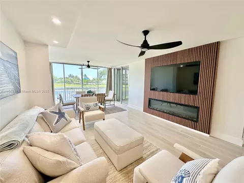 353 S Us Highway 1 #E204, Jupiter, FL 33477 photo 2
