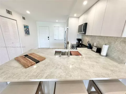 353 S Us Highway 1 #E204, Jupiter, FL 33477 photo 10
