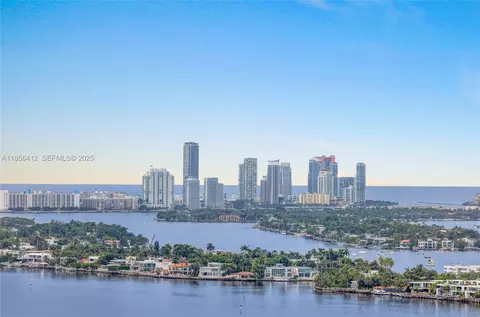 View/Area - 700 NE 24th St #2704, Miami, FL 33137 photo 5 of 13