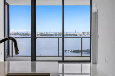 View/Area - 700 NE 24th St #2704, Miami, FL 33137 photo 1 of 13