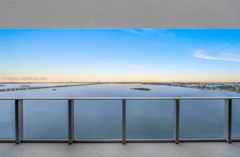 View/Area - 700 NE 24th St #2704, Miami, FL 33137 photo 4 of 13