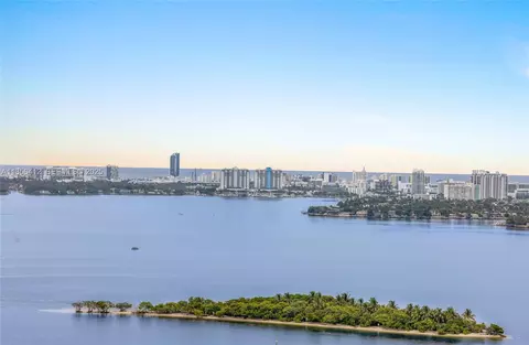 View/Area - 700 NE 24th St #2704, Miami, FL 33137 photo 7 of 13