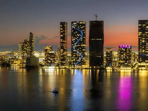 View/Area - 700 NE 24th St #2704, Miami, FL 33137 photo 10 of 13