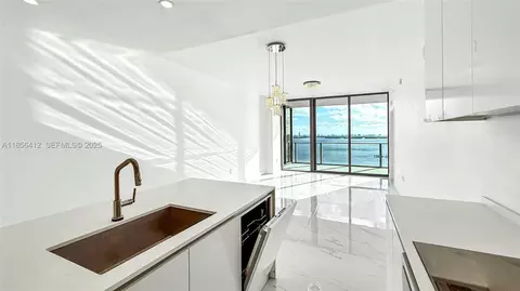 Kitchen - 700 NE 24th St #2704, Miami, FL 33137 photo 2 of 2