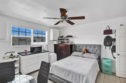 Bedroom - 6925 W 3rd Ave, Hialeah, FL 33014 photo 7 of 11