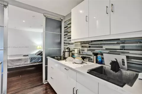 Kitchen - 6925 W 3rd Ave, Hialeah, FL 33014 photo 4 of 4