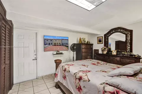 Bedroom - 6925 W 3rd Ave, Hialeah, FL 33014 photo 8 of 11