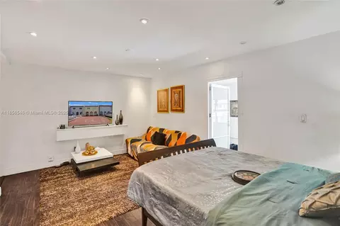 Bedroom - 6925 W 3rd Ave, Hialeah, FL 33014 photo 3 of 11
