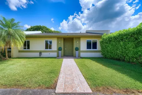 12343 SW 111th Ln, Miami, FL 33186