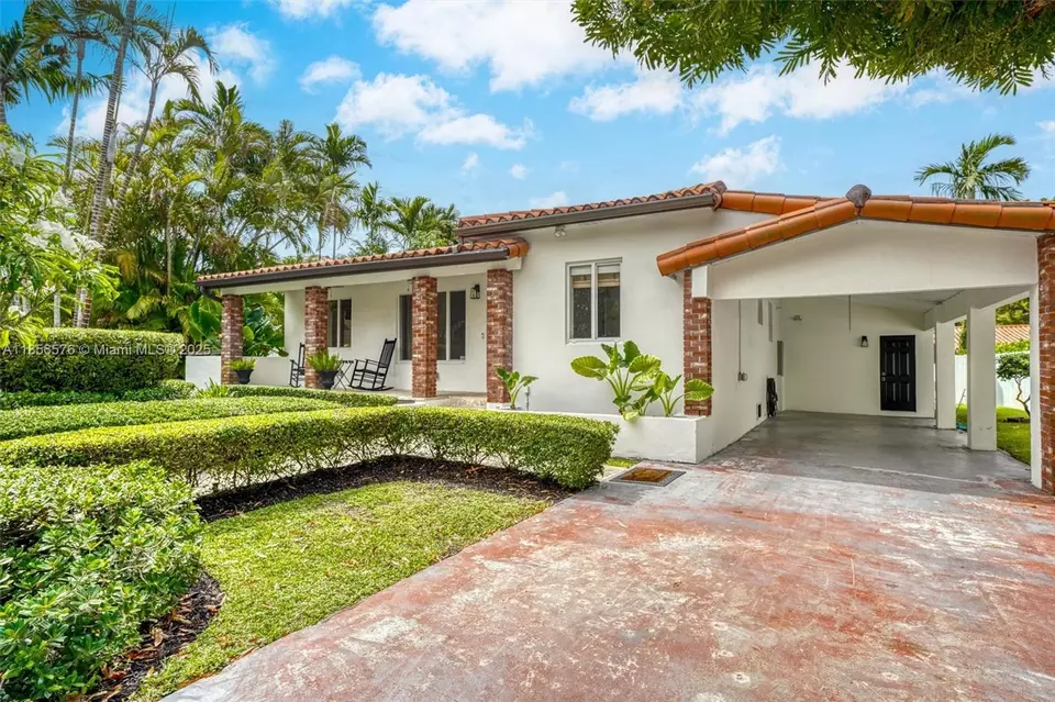Exterior - 2350 SW 24th Ter, Miami, FL 33145 photo 2 of 16