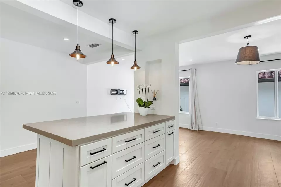 Kitchen - 2350 SW 24th Ter, Miami, FL 33145 photo 5 of 6