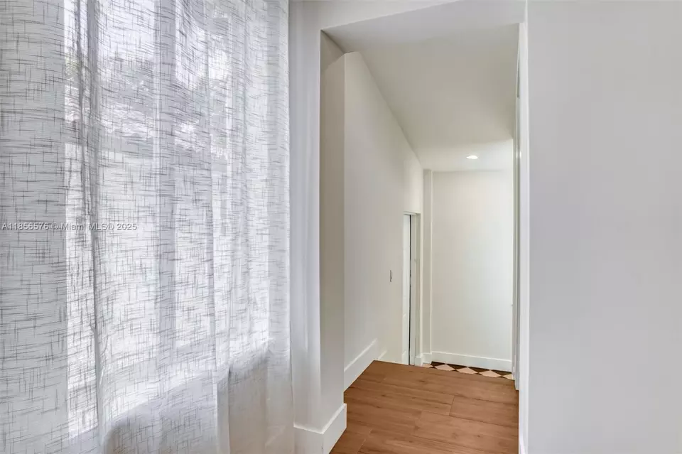 Entry Way - 2350 SW 24th Ter, Miami, FL 33145 photo 2 of 3