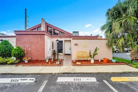 8454 NW 31st Ct, Sunrise, FL 33351