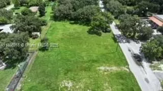 857 E Hickpochee Ave, La Belle, FL 33935 photo 8