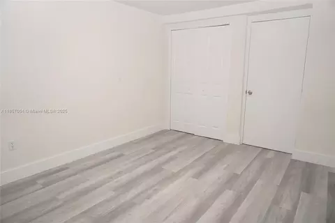 Bedroom - 4851 E 8th Ct, Hialeah, FL 33013 photo 4 of 4
