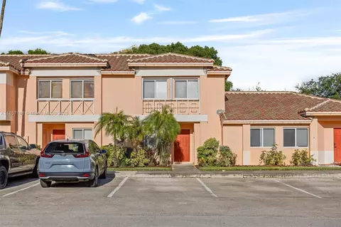 719 NW 208th Way, Pembroke Pines, FL 33029