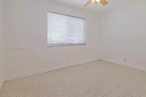Bedroom - 6501 SW 65th St, South Miami, FL 33143 photo 3 of 6