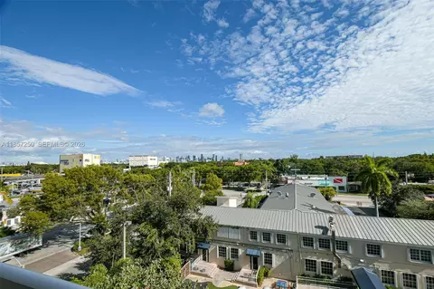 2740 SW 28th Ter #603, Miami, FL 33133