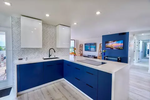 3545 NE 166th St #510, North Miami Beach, FL 33160