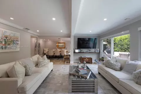 Other - 677 Hampton Ln, Key Biscayne, FL 33149 photo 3 of 9