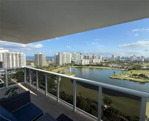 3625 N Country Club Dr #PH5, Aventura, FL 33180