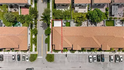 View/Area - 8877 W 35th Ave, Hialeah, FL 33018 photo 1 of 4