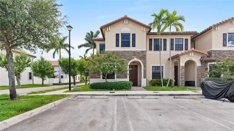 Exterior - 8877 W 35th Ave, Hialeah, FL 33018 photo 2 of 3