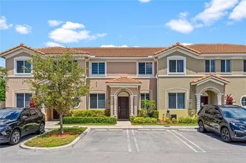 2431 SE 10th Ct, Homestead, FL 33035