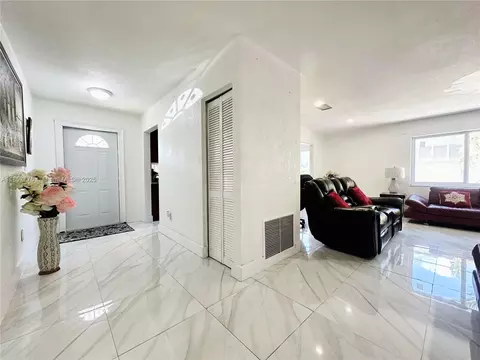 16101 SW 98th Ct, Miami, FL 33157 photo 7