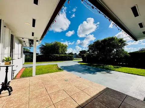 16101 SW 98th Ct, Miami, FL 33157 photo 5