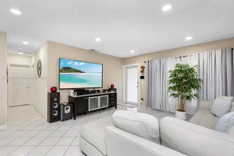 Other - 6285 W 6th Ave, Hialeah, FL 33012 photo 4 of 17