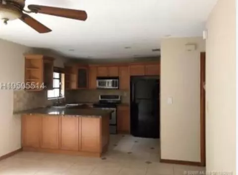 17962 NW 68th Ave #D-21, Hialeah, FL 33015