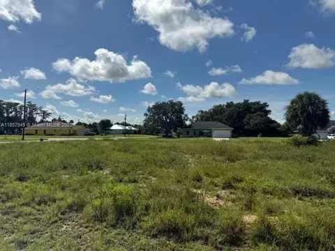 1017 Comet Ave, La Belle, FL 33935 photo 8