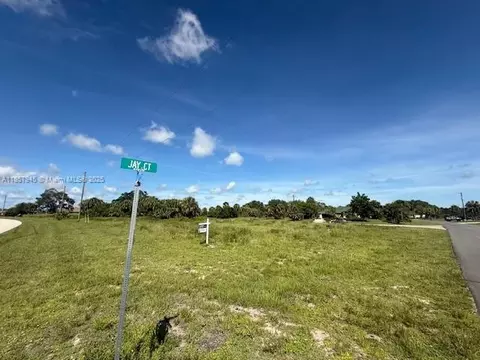 1017 Comet Ave, La Belle, FL 33935 photo 6